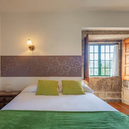 Casa Rectoral Habitacion Triple 2 Bed & Breakfast